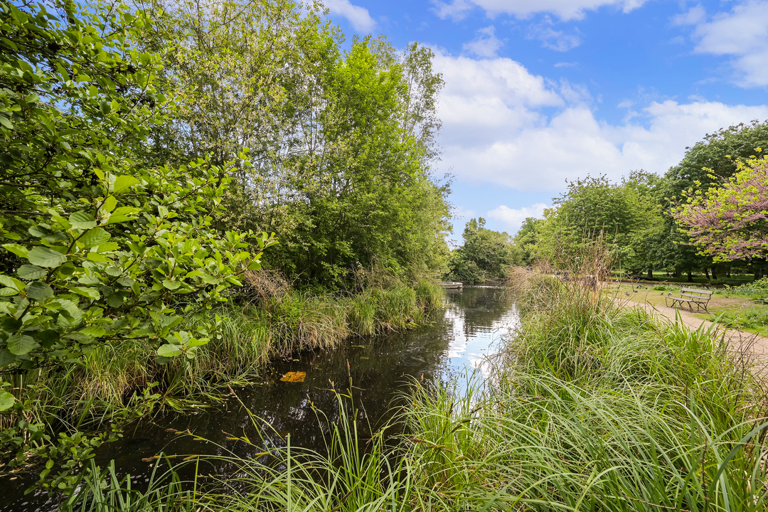 2 bed apartment for sale in Gordon Road, Ealing 25
