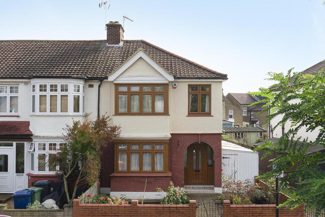 3 bed end of terrace house for sale in Croft Gardens, Ealing  - Property Image 1