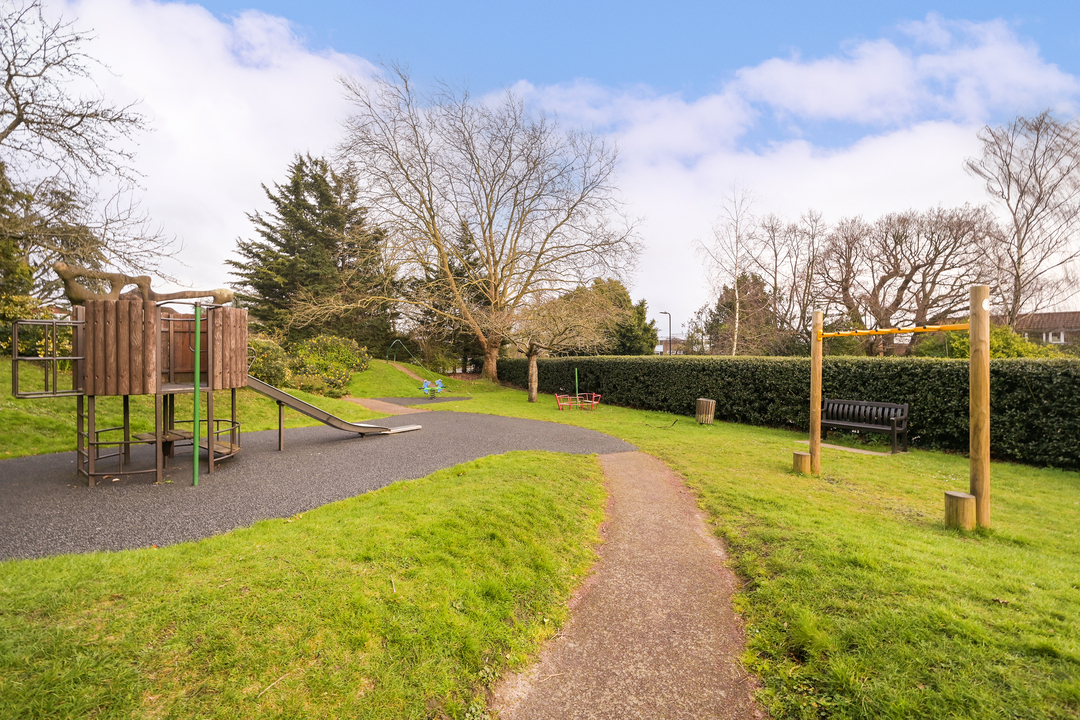 2 bed apartment for sale in The Grange, Ealing  - Property Image 22