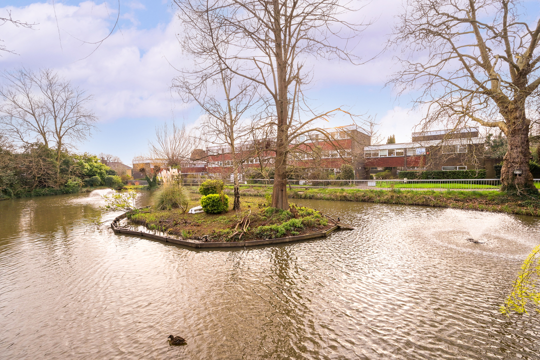 2 bed apartment for sale in The Grange, Ealing  - Property Image 6