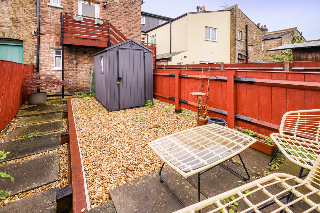 2 bed apartment to rent in Chandos Avenue, Ealing 10