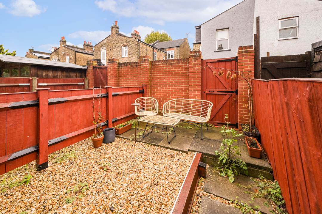 2 bed apartment to rent in Chandos Avenue, Ealing  - Property Image 12