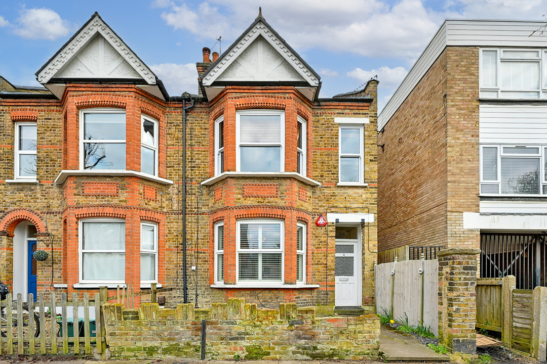 2 bed apartment for sale in Darwin Road, Ealing, W5 4