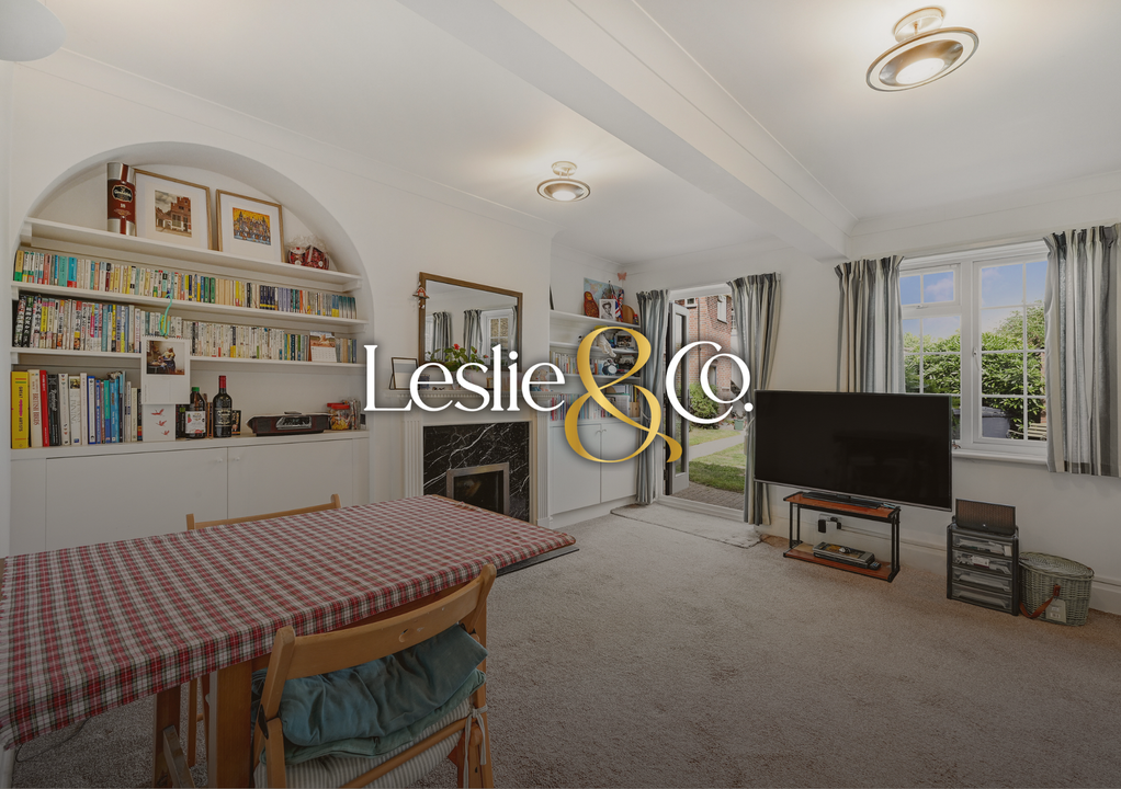 1 bed apartment for sale in Windmill Court, Ealing, London, W5 - Property Image 1