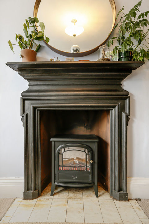 3 bed house to rent in Drayton Gardens, Ealing, London, W13 2