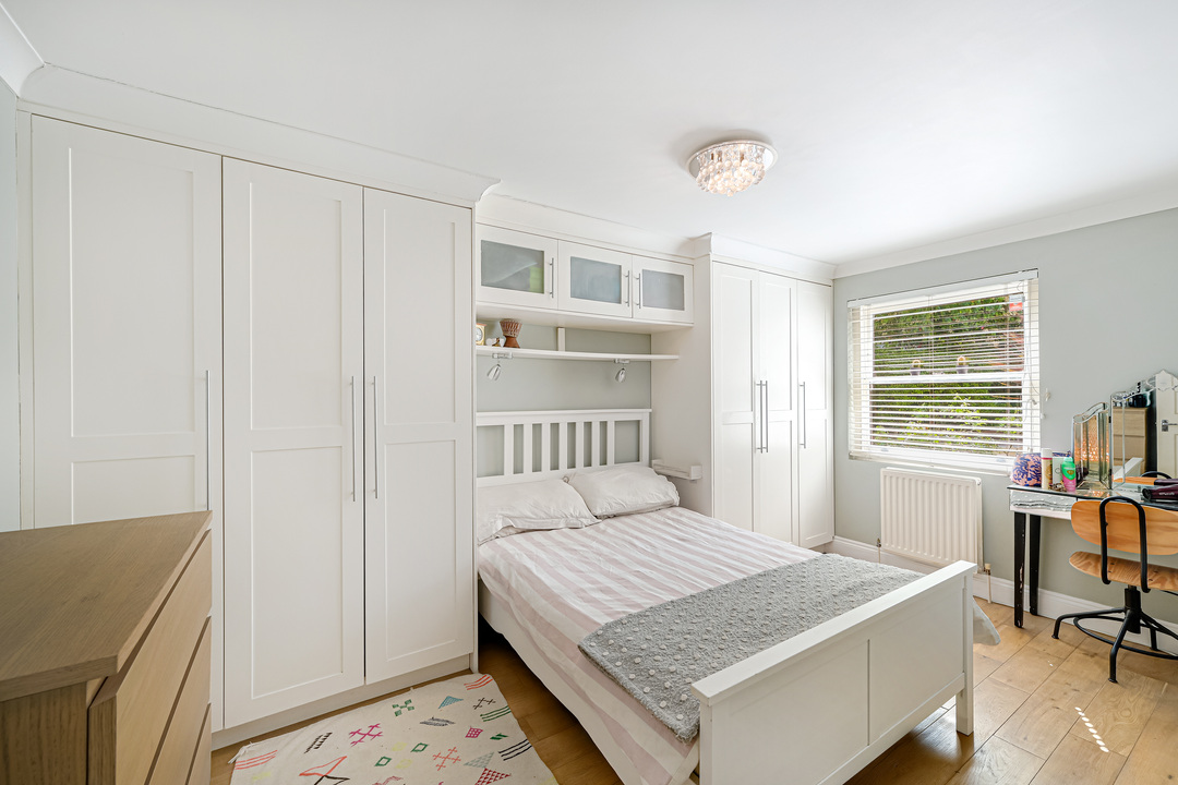 2 bed apartment for sale in Mattock Lane, Ealing  - Property Image 14