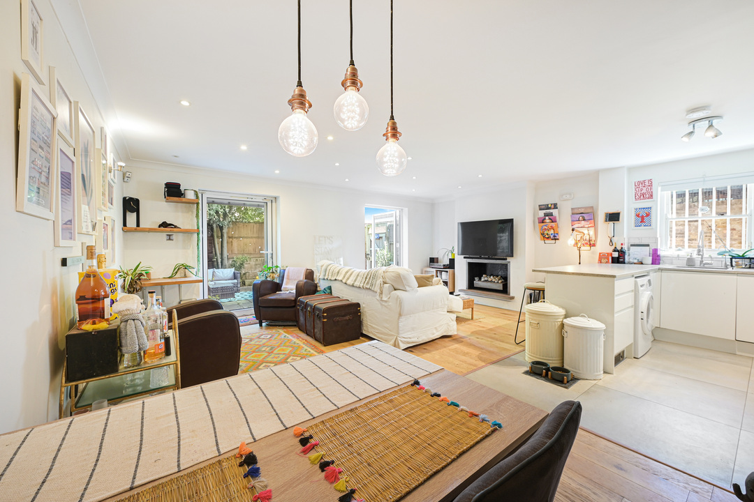 2 bed apartment for sale in Mattock Lane, Ealing, W5 5
