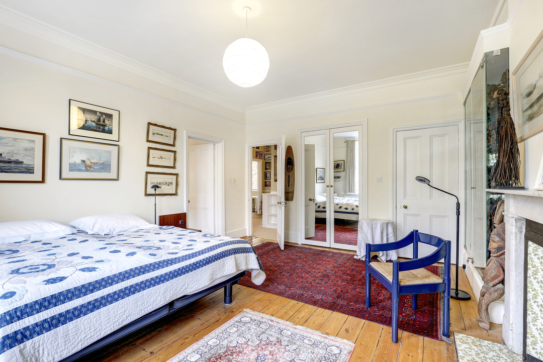 6 bed detached house for sale in The Avenue, Ealing, London, W13 18