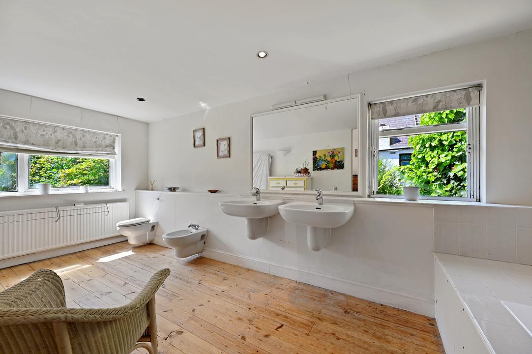 8 bed detached house for sale in Montpelier Road, Ealing, London, W5 12