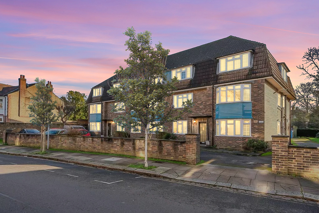 2 bed apartment to rent in Grange Road, Ealing  - Property Image 1