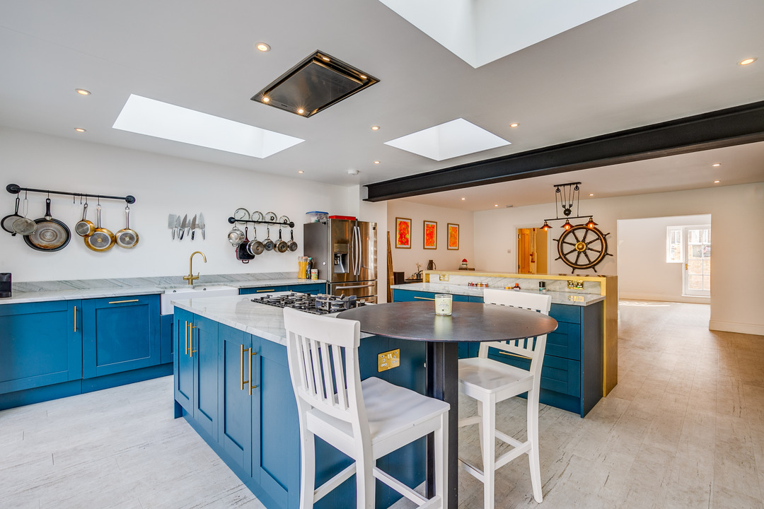 5 bed terraced house for sale in The Grove, London  - Property Image 9