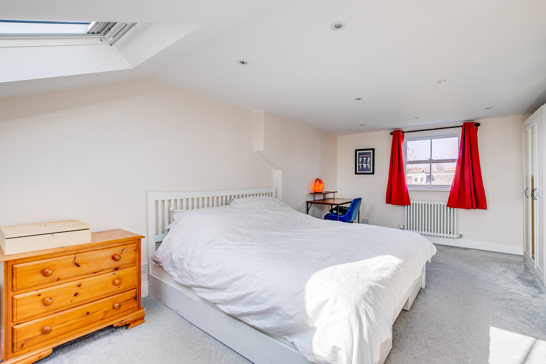 5 bed terraced house for sale in The Grove, London  - Property Image 12