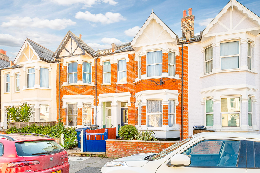 3 bed terraced house for sale in Ealing, London  - Property Image 1