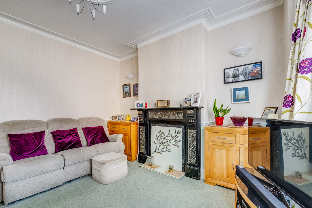 3 bed terraced house for sale in Ealing, London  - Property Image 17