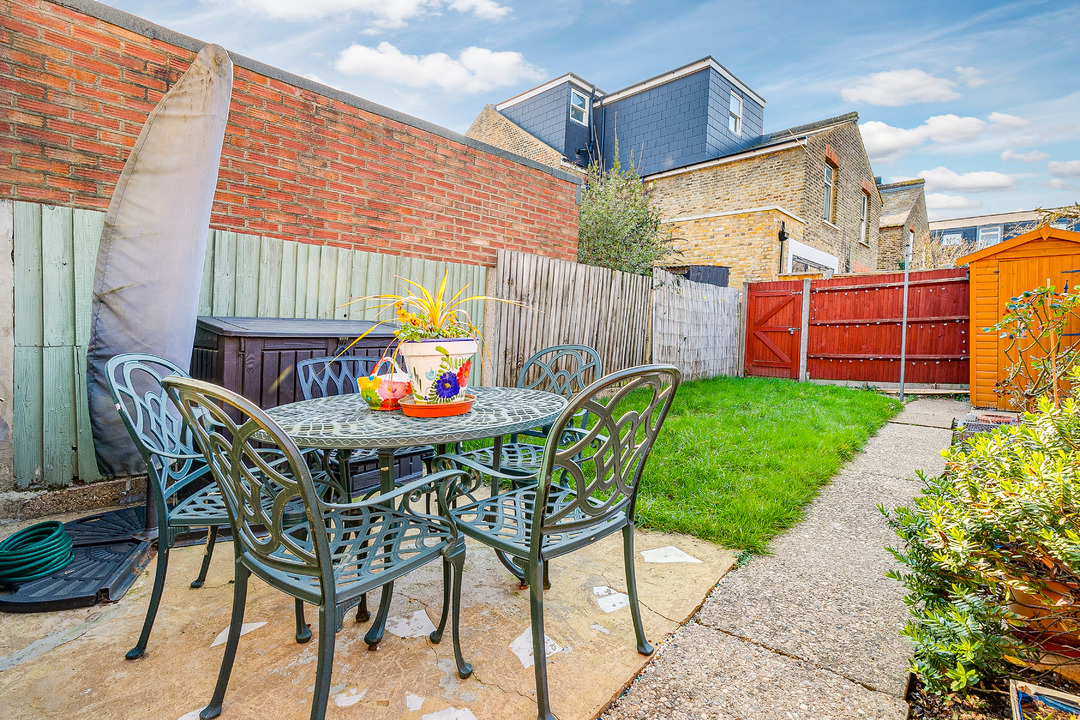 3 bed terraced house for sale in Ealing, London  - Property Image 11