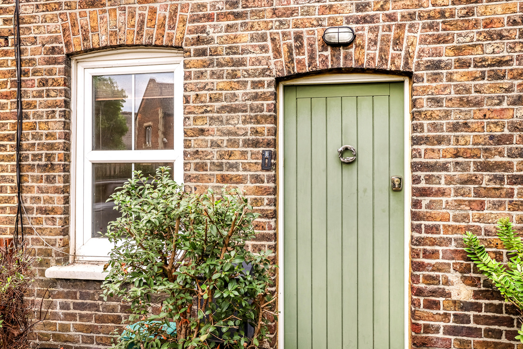 2 bed terraced house for sale in Lower Boston Road, Hanwell  - Property Image 4