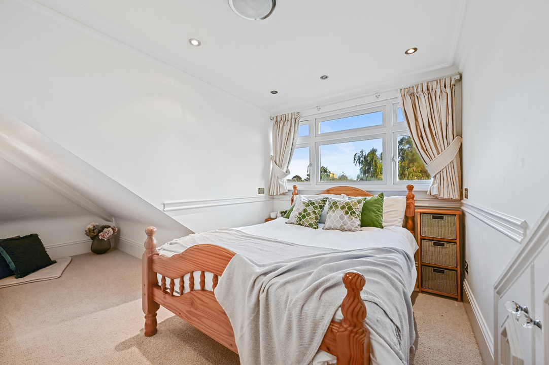 2 bed apartment for sale in Fordhook Avenue, London 1