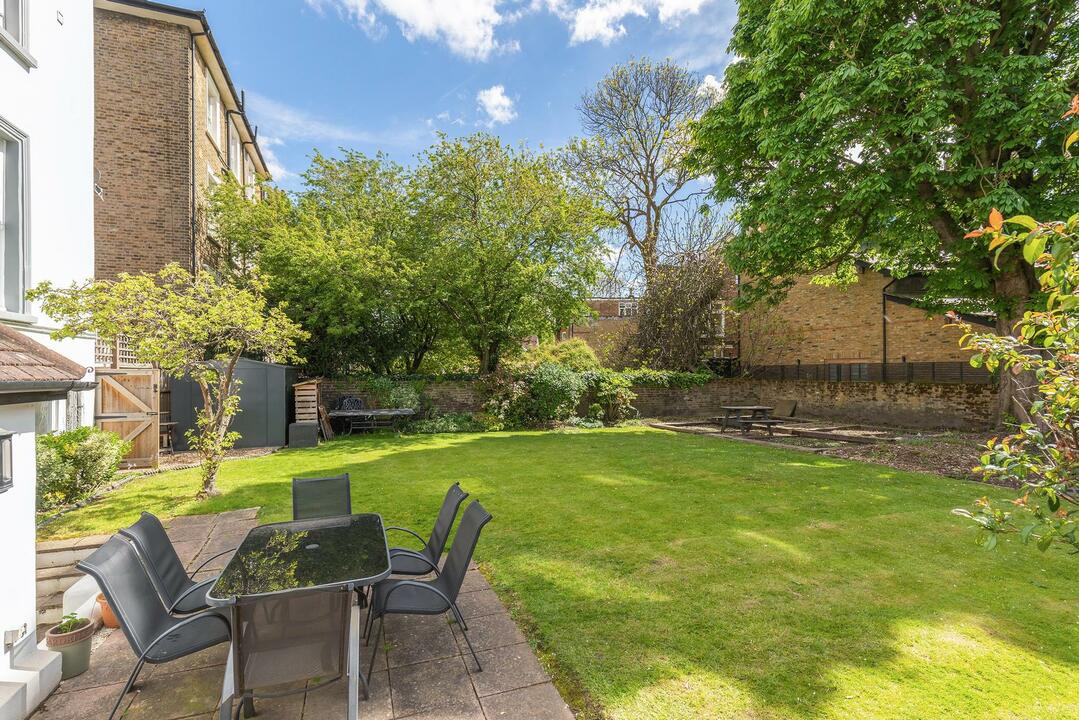 2 bed apartment for sale in Churchfield Road, London 3