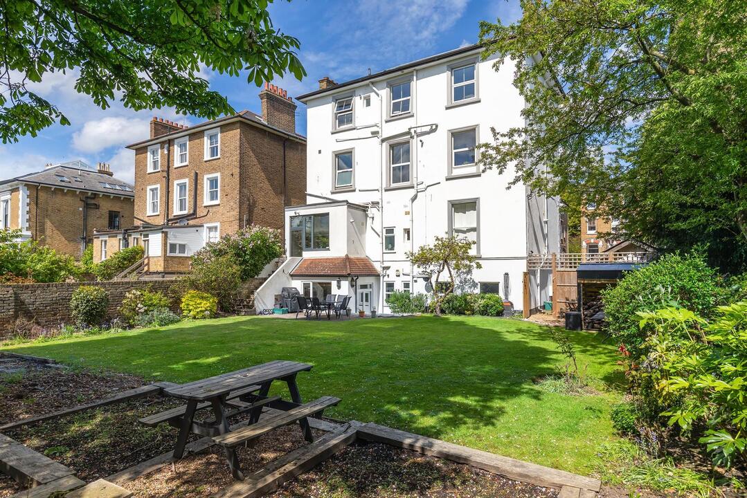2 bed apartment for sale in Churchfield Road, London 9