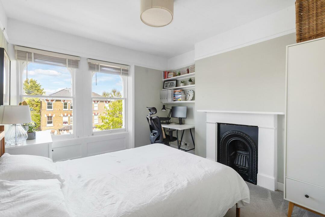 2 bed apartment for sale in Churchfield Road, London 10