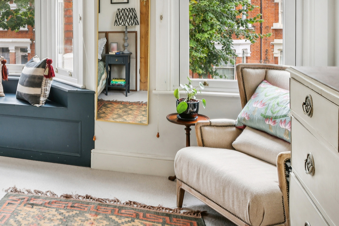 4 bed terraced house for sale in Adelaide Road, London 16