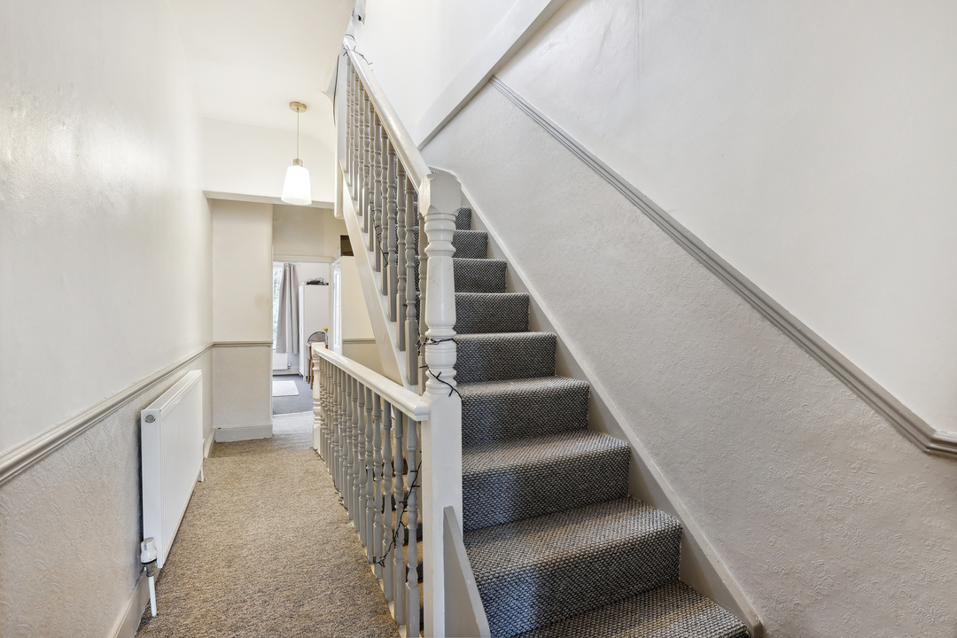 4 bed semi-detached house for sale in Lynton Avenue, Ealing 11