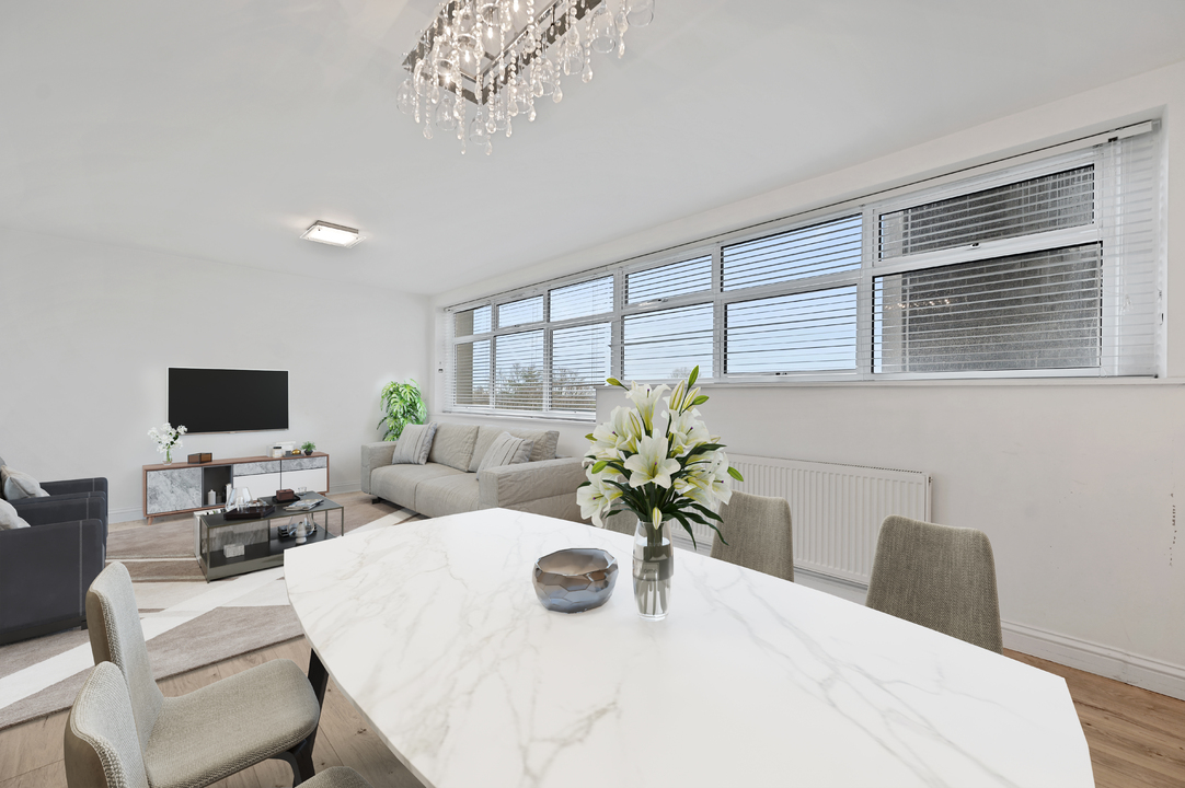 2 bed apartment to rent in The Grange, The Knoll, Ealing, London, W13 9