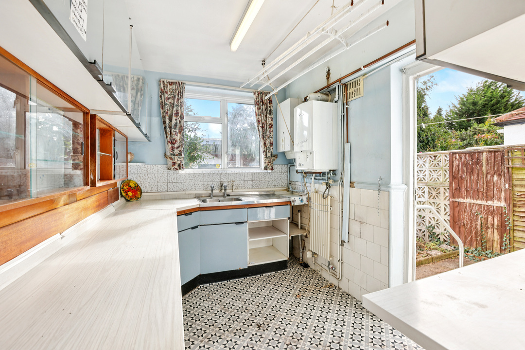 3 bed terraced house for sale in Princes Avenue, Acton, London, W3 6