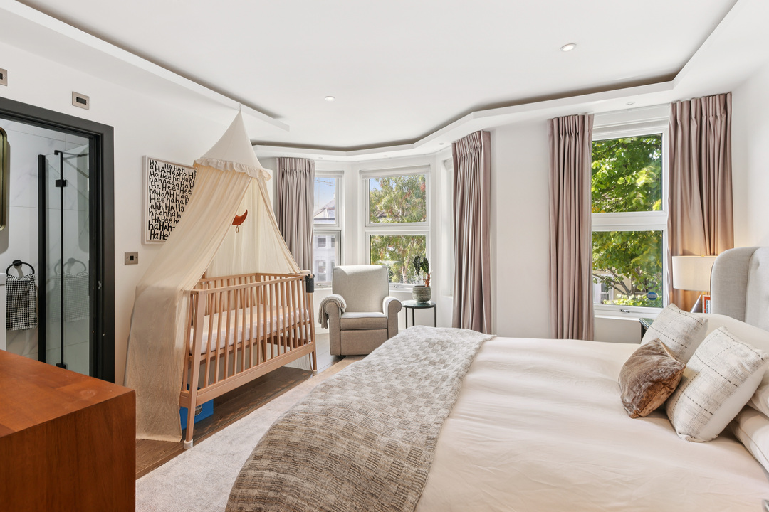 3 bed apartment for sale in St. Kilda Road, Ealing  - Property Image 13