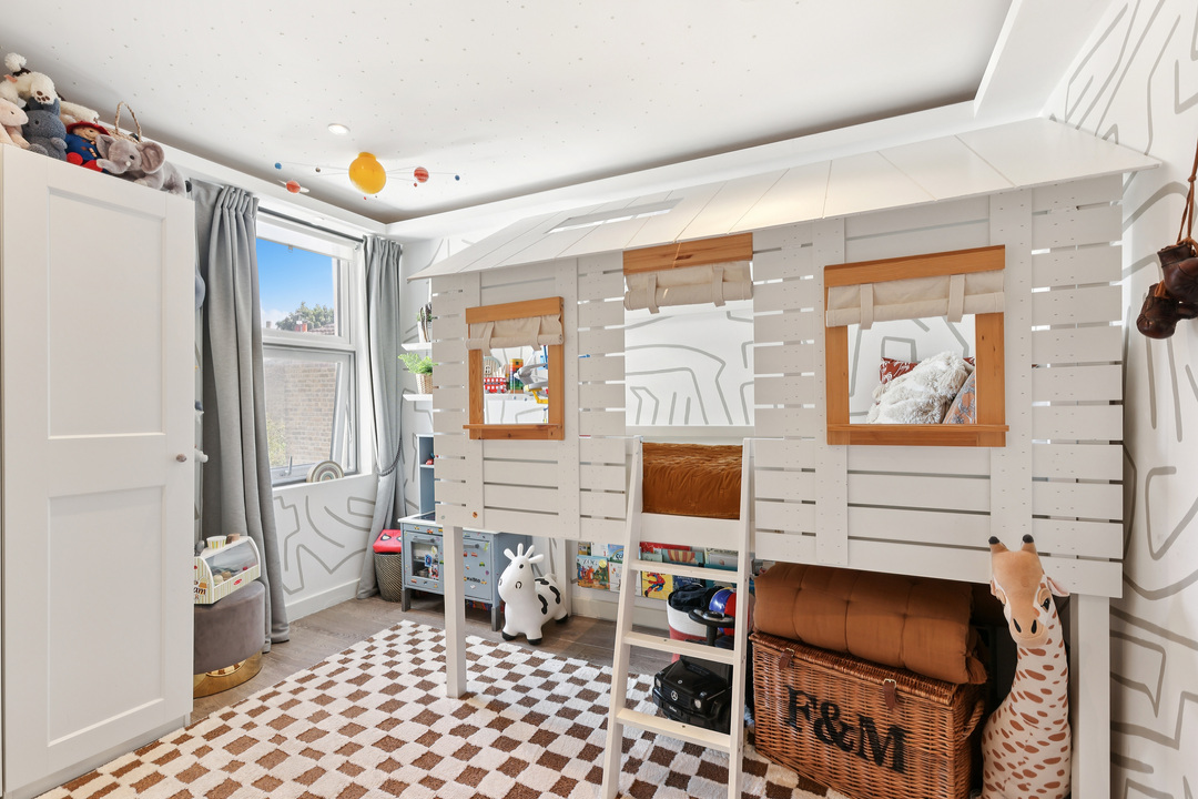 3 bed apartment for sale in St. Kilda Road, Ealing 16