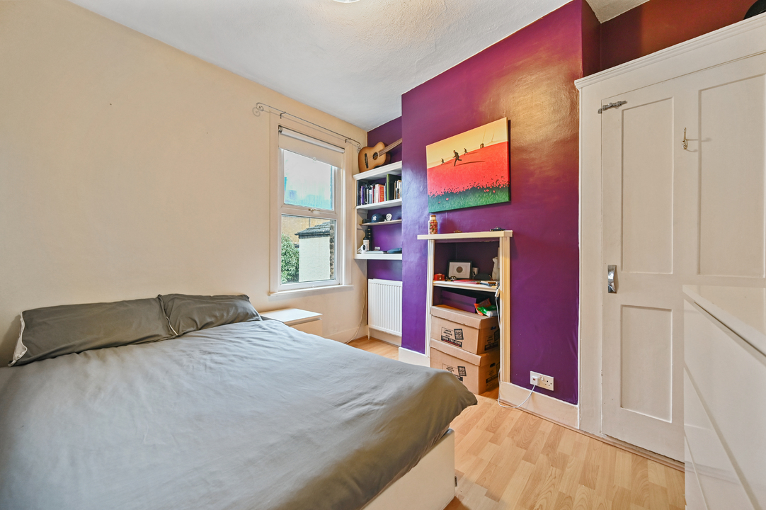 3 bed terraced house for sale in Endsleigh Road, Ealing  - Property Image 12