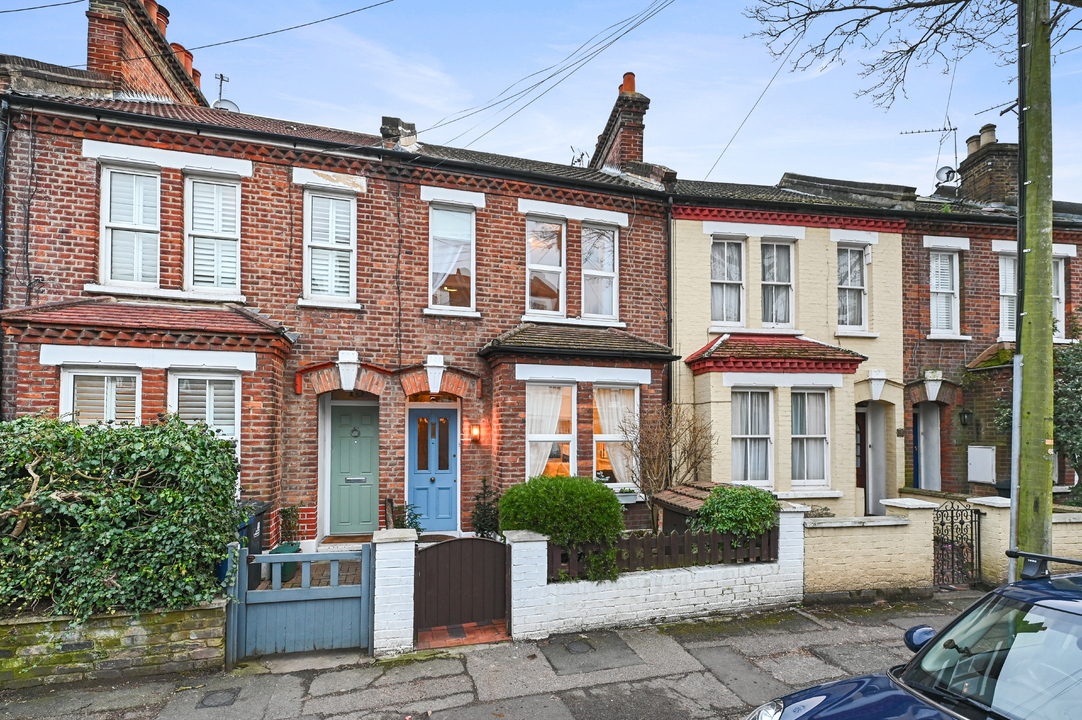 3 bed terraced house for sale in Endsleigh Road, Ealing 13