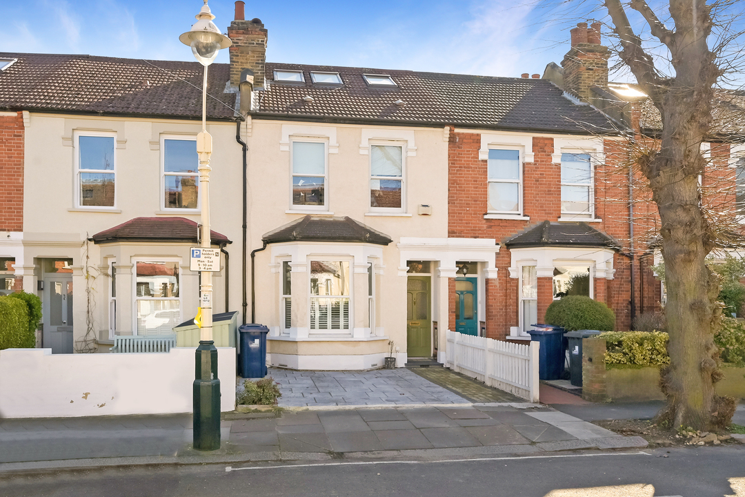3 bed terraced house to rent in Cranmer Avenue, London - Property Image 1