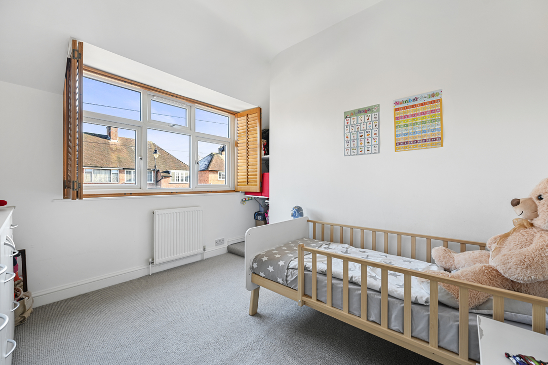 3 bed semi-detached house for sale in Harp Road, London  - Property Image 10