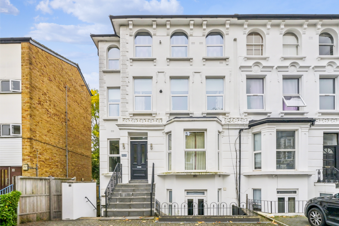 3 bed apartment to rent in Windsor Road, Ealing  - Property Image 11