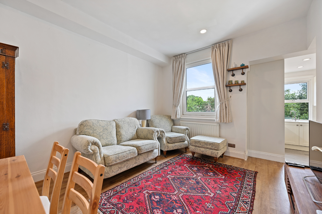 3 bed apartment for sale in Waldegrave Road, Ealing, London, W5 10