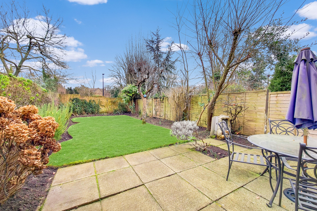 3 bed terraced house for sale in Heronsforde, Ealing  - Property Image 7