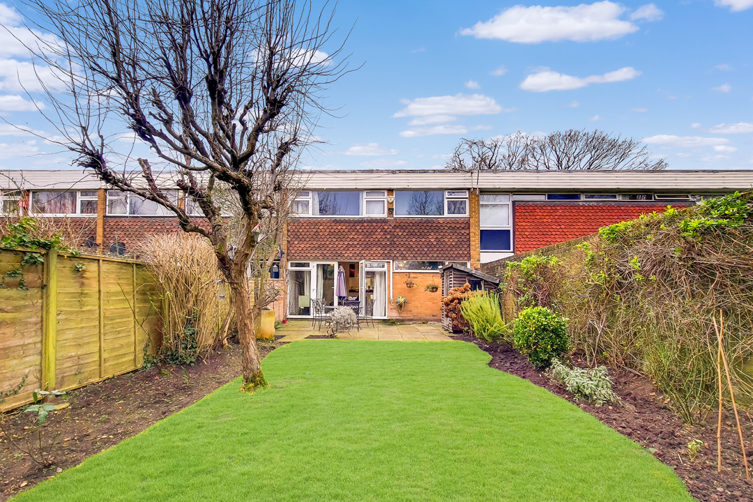 3 bed terraced house for sale in Heronsforde, Ealing  - Property Image 13