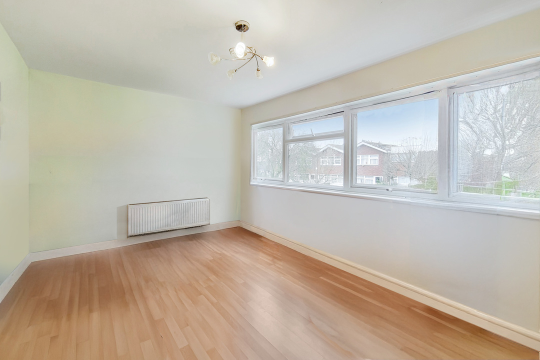 3 bed terraced house for sale in Heronsforde, Ealing  - Property Image 17