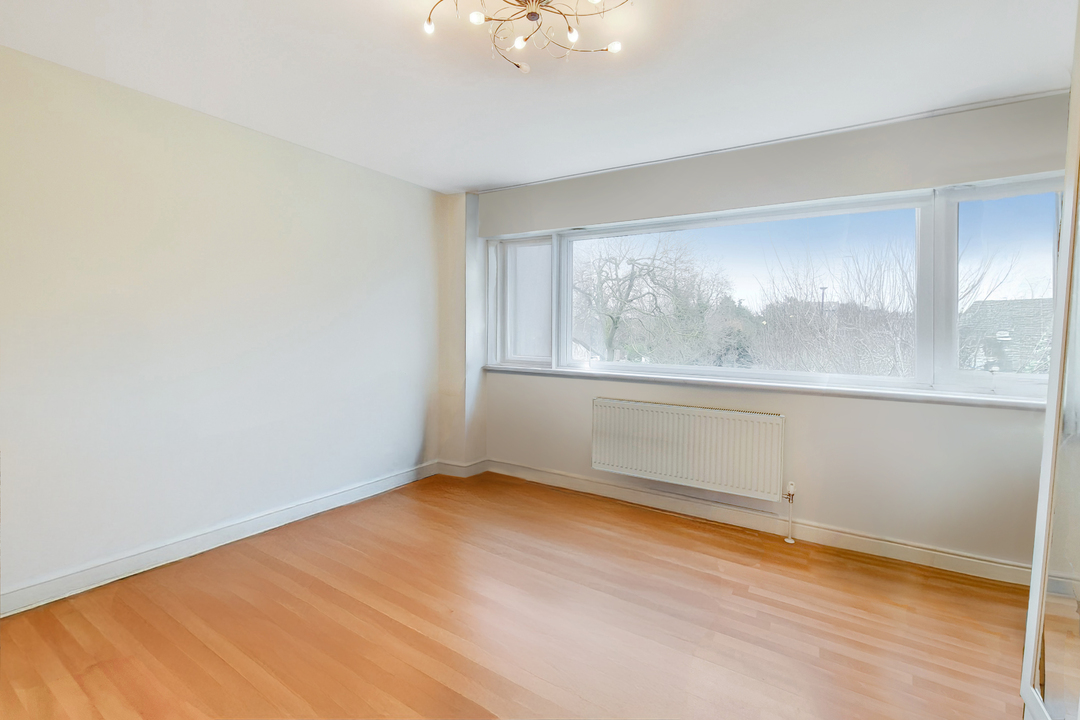 3 bed terraced house for sale in Heronsforde, Ealing  - Property Image 12