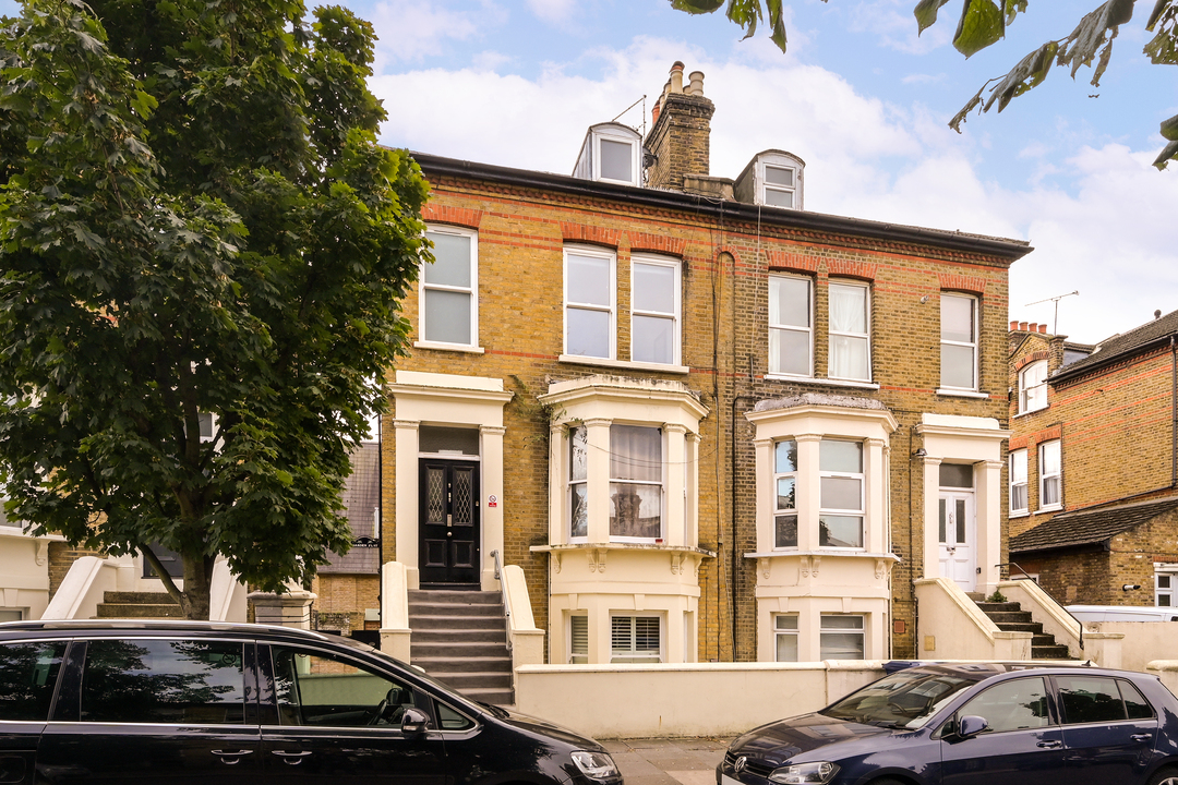 2 bed apartment to rent in Mattock Lane, Ealing  - Property Image 9