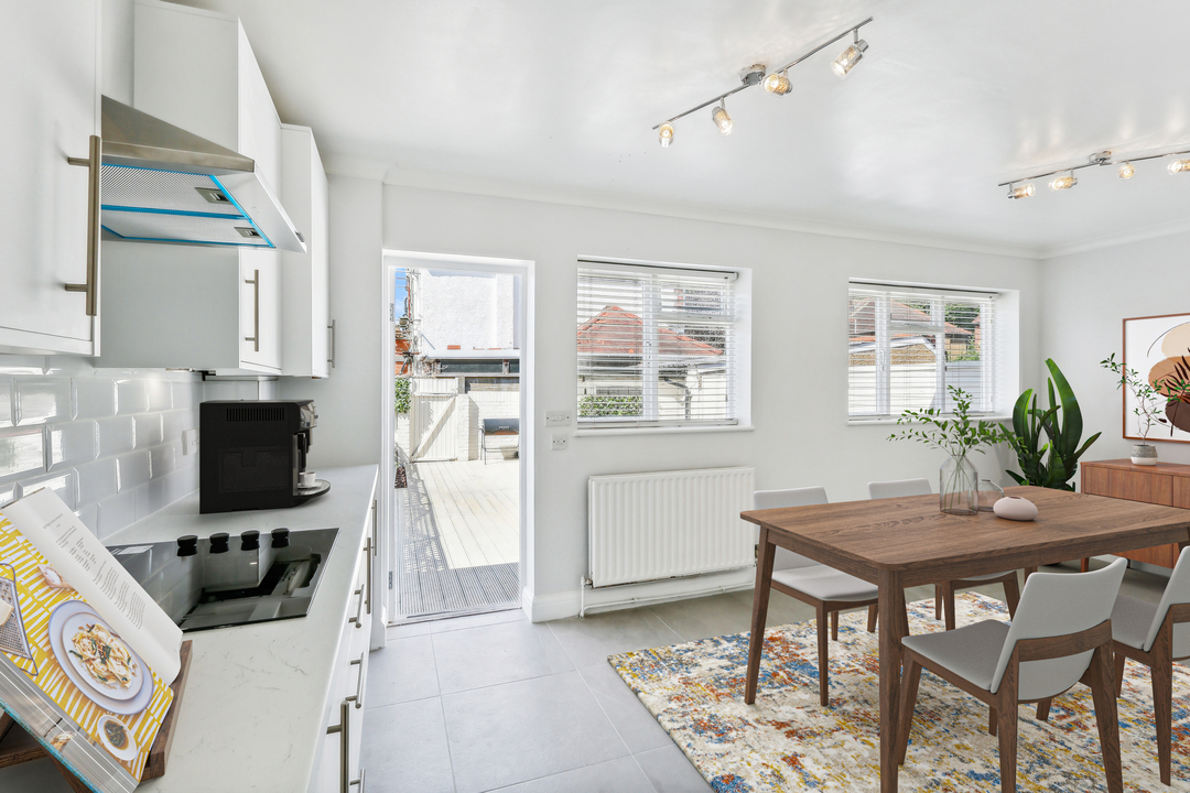 3 bed terraced house to rent in Burnham Way, Ealing  - Property Image 16