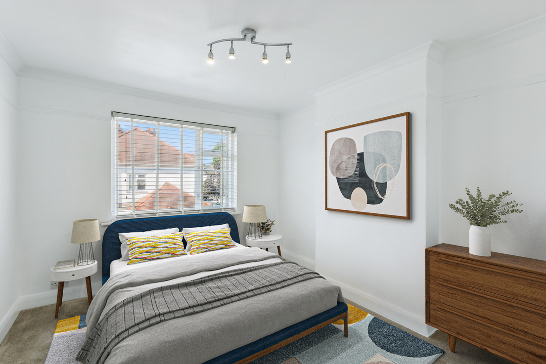 3 bed terraced house to rent in Burnham Way, Ealing 6