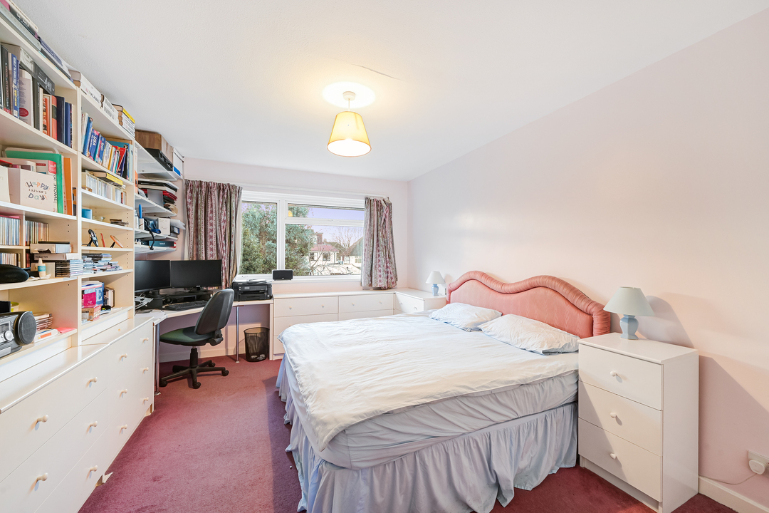 3 bed terraced house for sale in Roseacre Close, Ealing  - Property Image 10