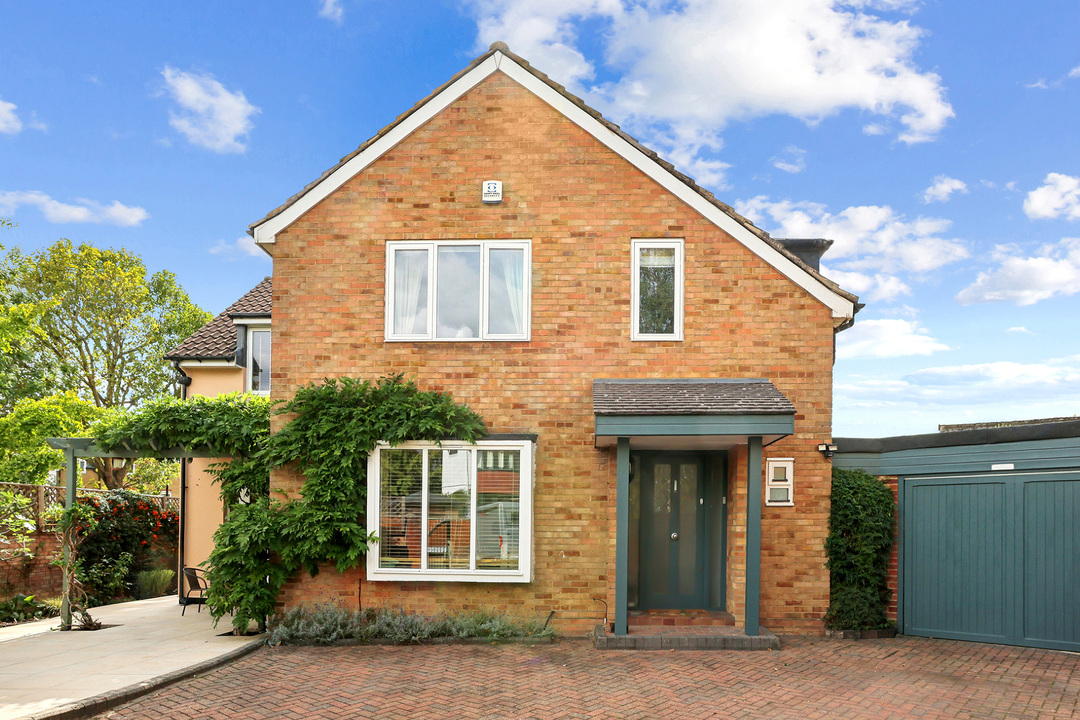 4 bed house for sale in Highview Road, Ealing  - Property Image 3