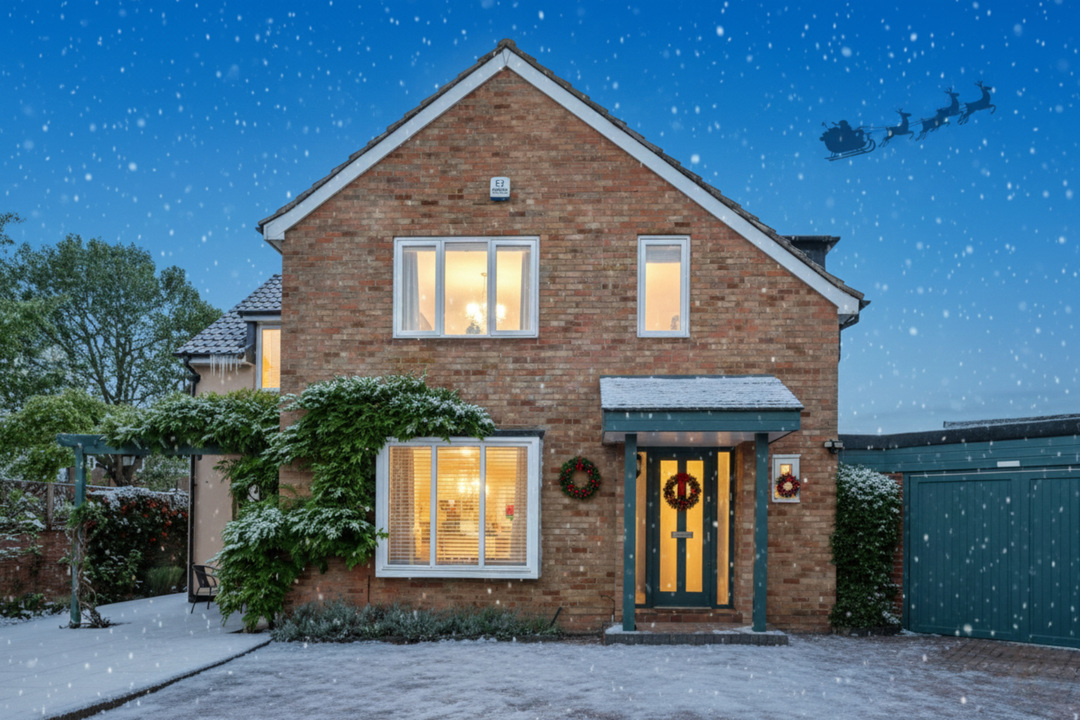 4 bed detached house for sale in Picton Court, Highview Road, London, W13