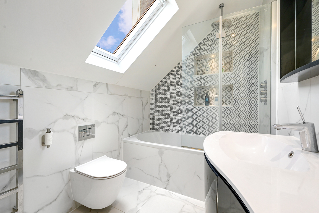 3 bed apartment for sale in Castlebar Park, London 10