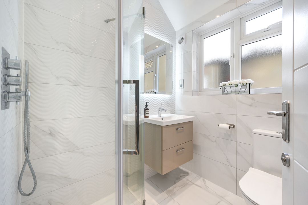 3 bed apartment for sale in Castlebar Park, London 13