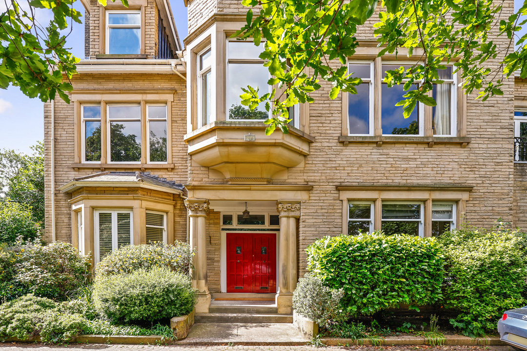 1 bed apartment for sale in Castlebar Hill, Ealing  - Property Image 1