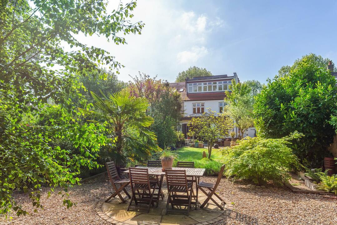 5 bed semi-detached house for sale in Elm Grove Road, Ealing  - Property Image 3